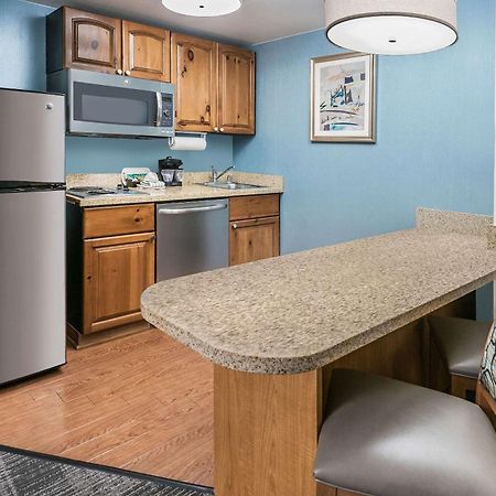 Mainstay Suites Phoenix North Екстериор снимка
