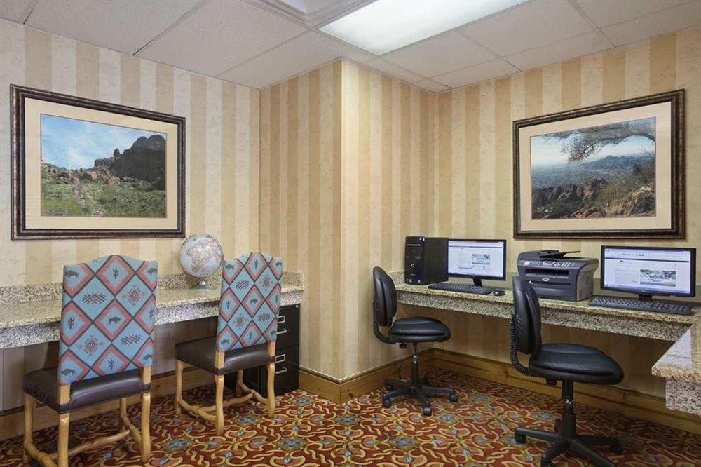 Mainstay Suites Phoenix North Бизнес снимка