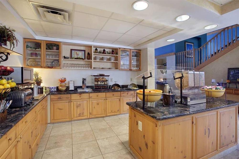 Mainstay Suites Phoenix North Ресторант снимка
