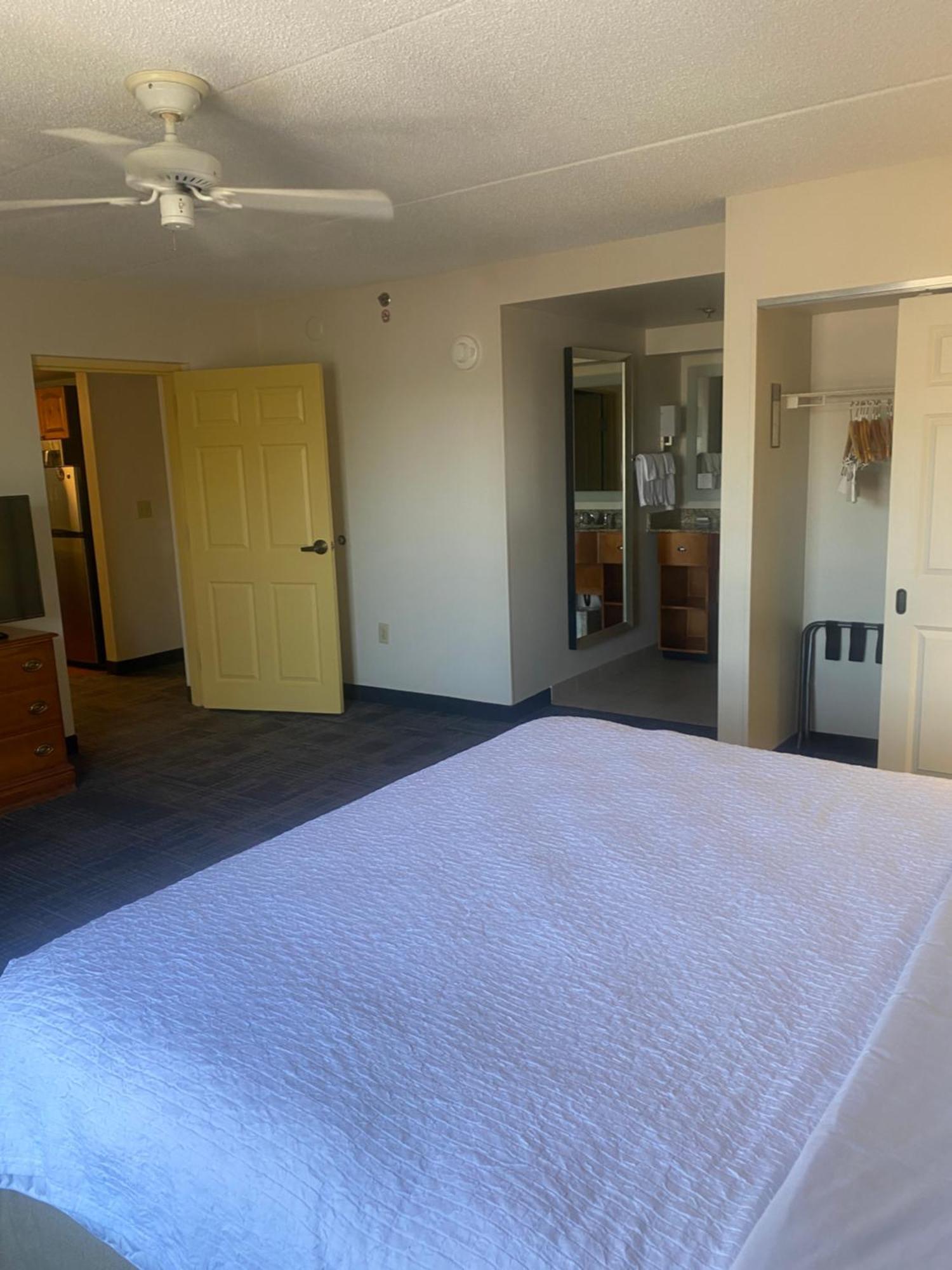 Mainstay Suites Phoenix North Екстериор снимка
