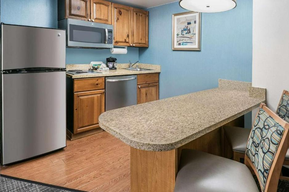 Mainstay Suites Phoenix North Екстериор снимка