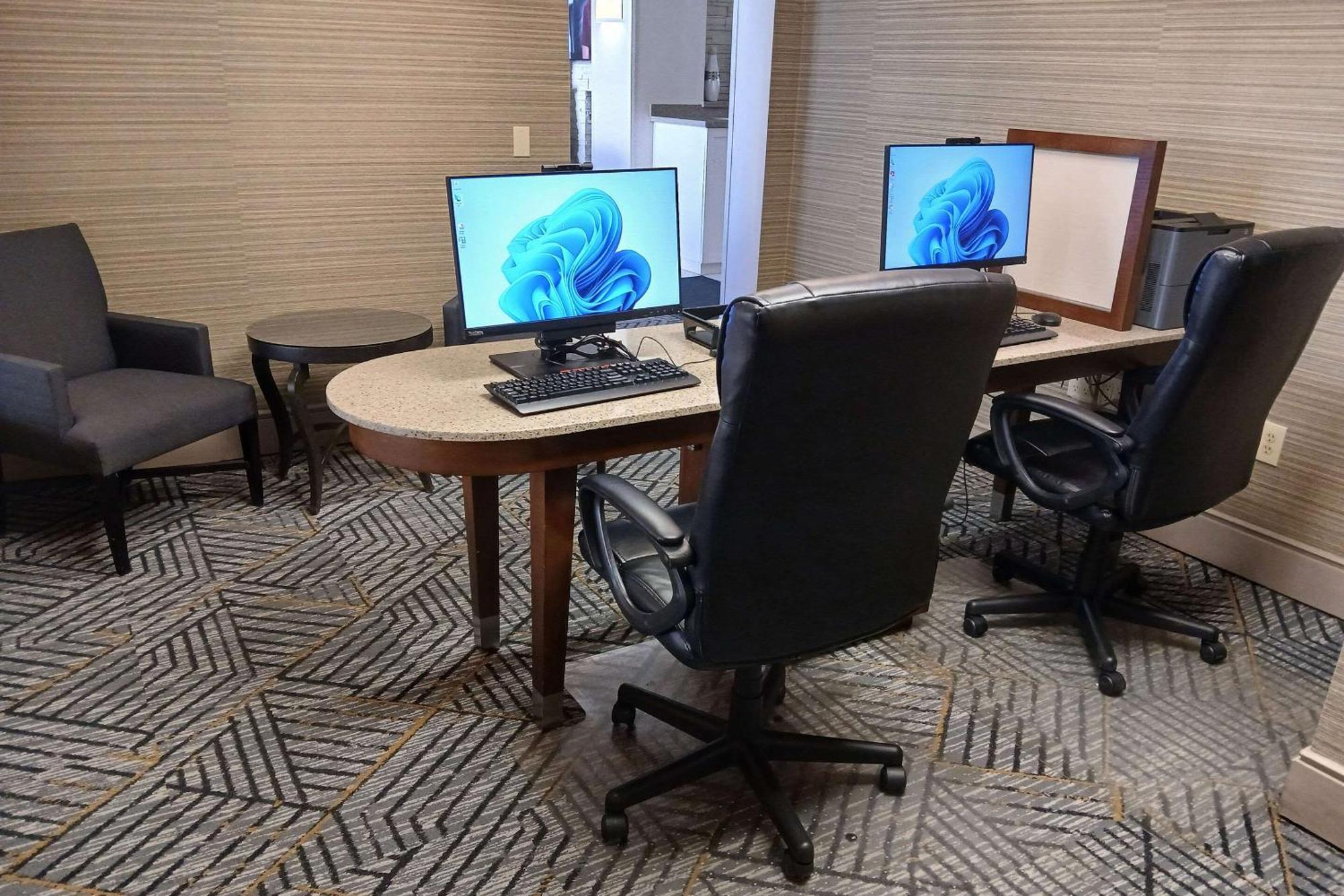 Mainstay Suites Phoenix North Екстериор снимка