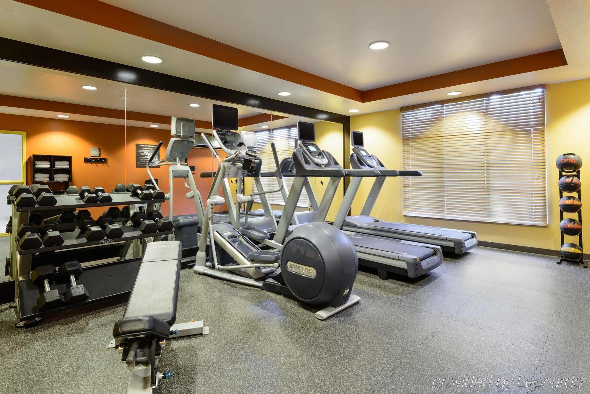 Mainstay Suites Phoenix North Екстериор снимка