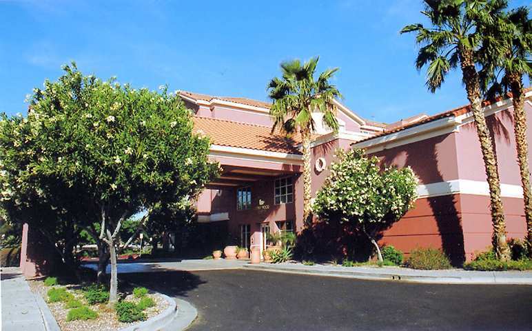Mainstay Suites Phoenix North Екстериор снимка